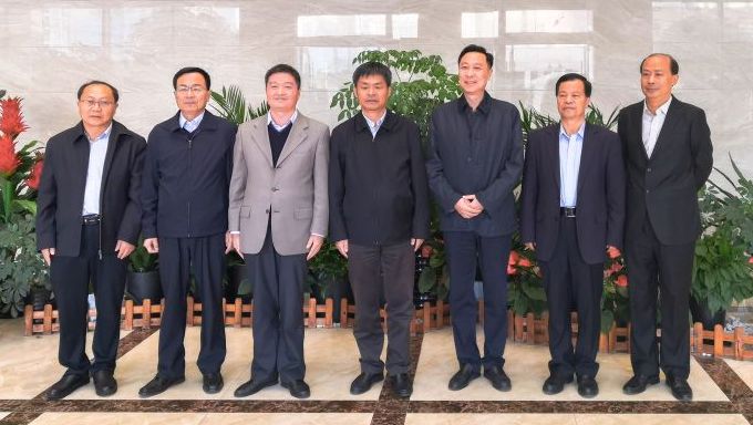 宁夏自治区政府副主席吴秀章一行莅临麒麟信安调研